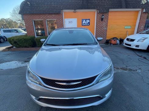 Used 2015 Chrysler 200 Limited image 4