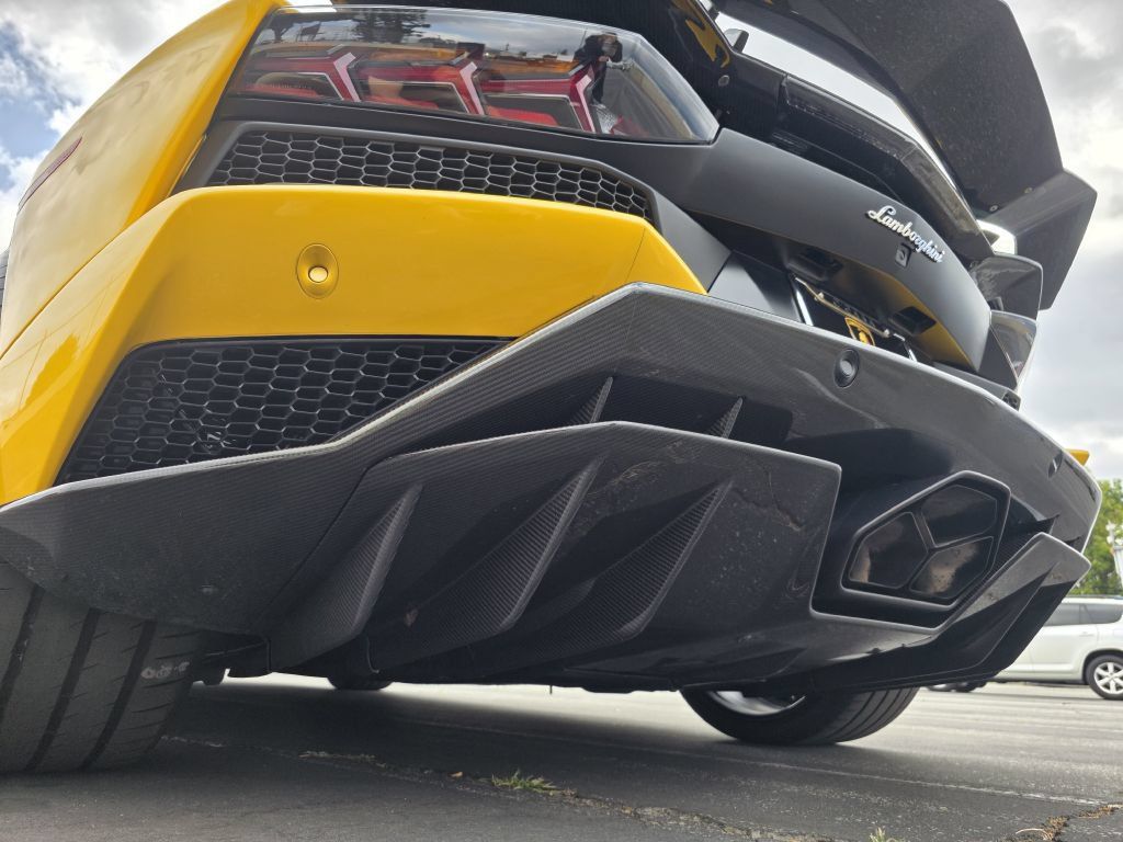 Used 2018 Lamborghini Aventador S AWD/4WD image 16