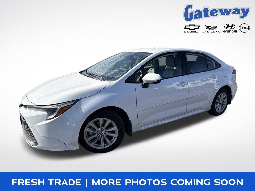 Used 2025 Toyota Corolla LE w/ LE Premium Package FWD 360° Tour