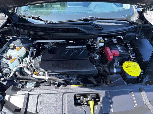 Used 2025 Nissan Rogue SV w/ SV Premium Package FWD image 26
