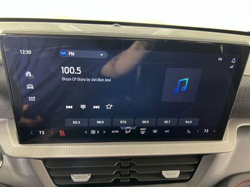 Used 2026 Ford Explorer ST-Line w/ ST-Line Street Pack image 14