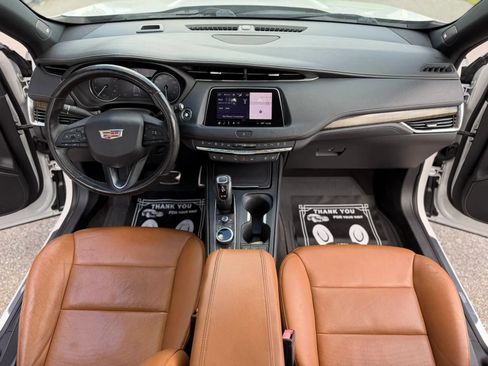 Used 2019 Cadillac XT4 Sport FWD image 19