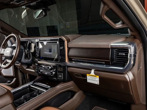 Used 2026 Ford F450 King Ranch w/ Chrome Package image 17