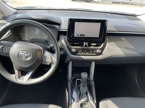 Certified 2025 Toyota Corolla Cross LE AWD/4WD image 15