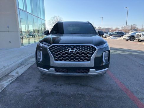 Used 2022 Hyundai Palisade Calligraphy image 2