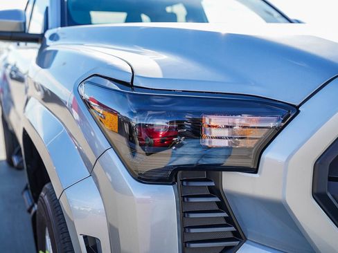 New 2026 Toyota Tacoma SR5 image 11