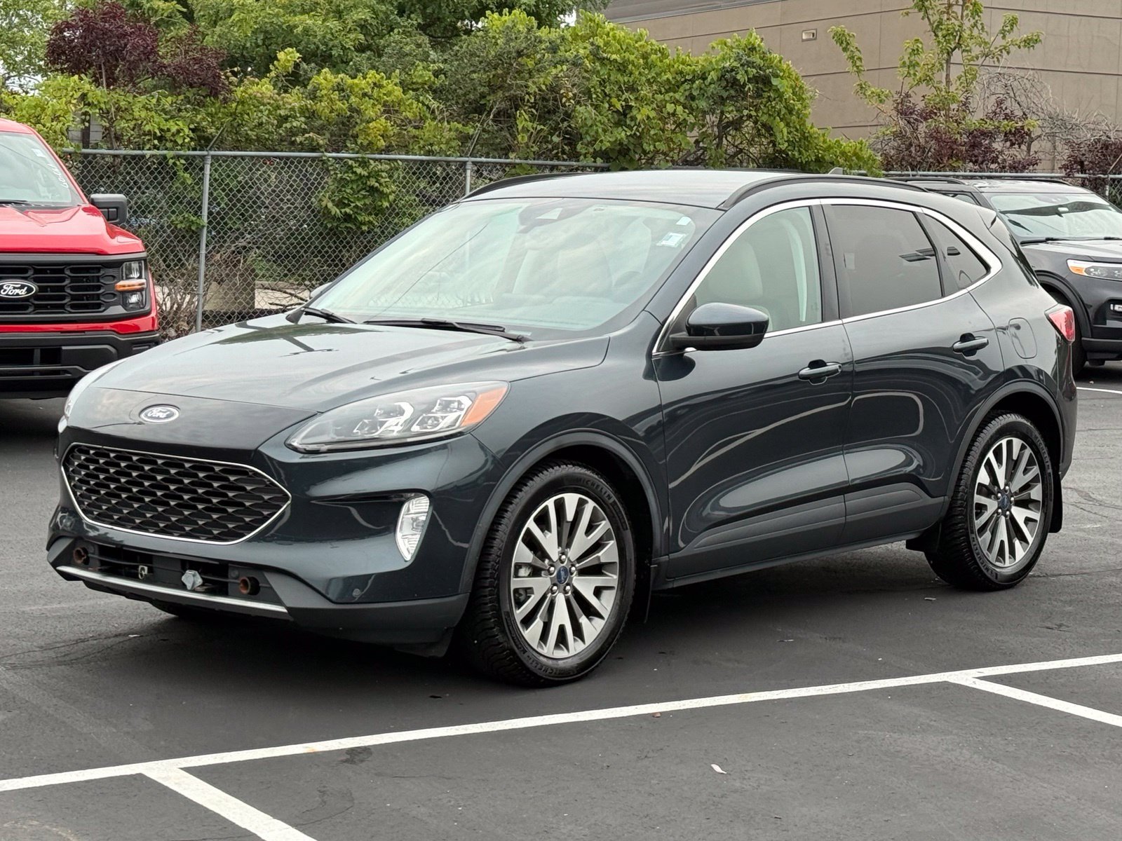 Used 2022 Ford Escape Titanium FWD image 8