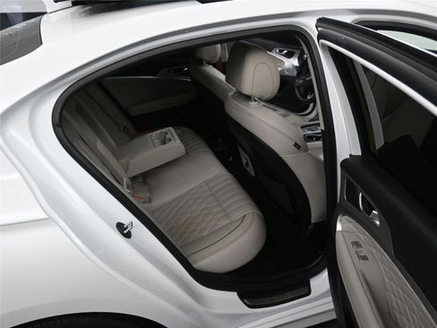 Used 2021 Genesis G70 2.0T w/ Prestige Package image 8