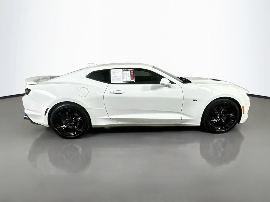 Used 2019 Chevrolet Camaro SS RWD image 7