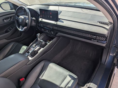 Used 2025 Honda Accord Touring image 35
