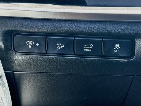 Used 2025 Kia Telluride S AWD/4WD image 17