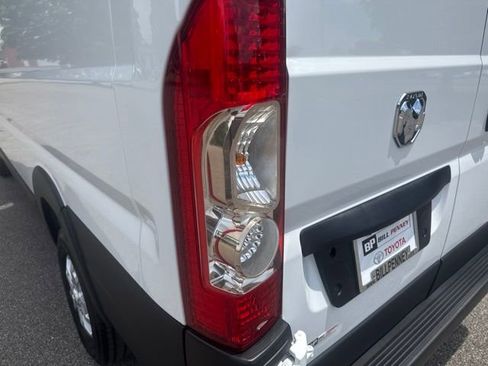 Used 2025 RAM ProMaster 3500 w/ Quick Order Package 24G SLT FWD image 10