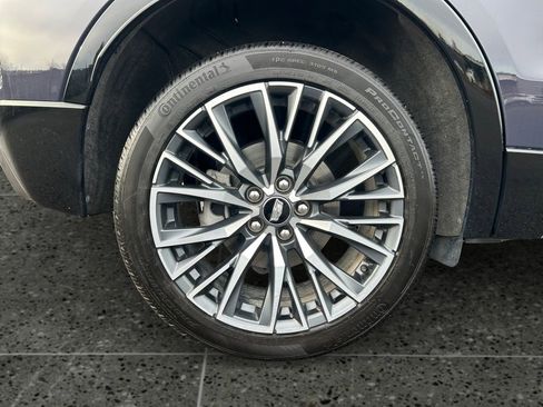 Used 2024 Cadillac XT4 Sport image 9