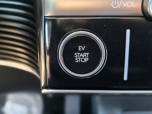 Certified 2025 Hyundai Ioniq 5 SEL image 31