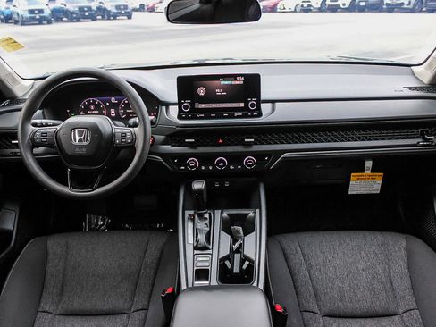 Used 2025 Honda Accord SE image 12