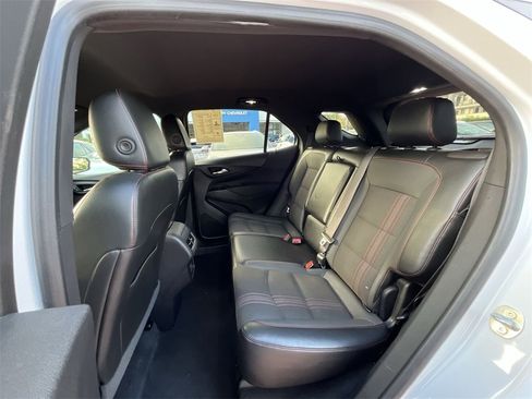 Used 2023 Chevrolet Equinox RS image 24