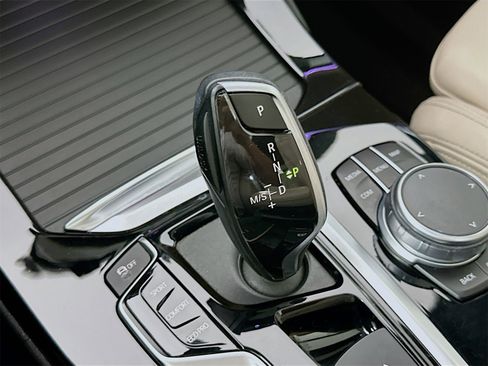 Used 2021 BMW X3 sDrive30i w/ M Sport Package image 17