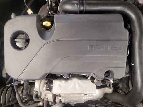 Used 2022 Chevrolet Malibu LS image 30