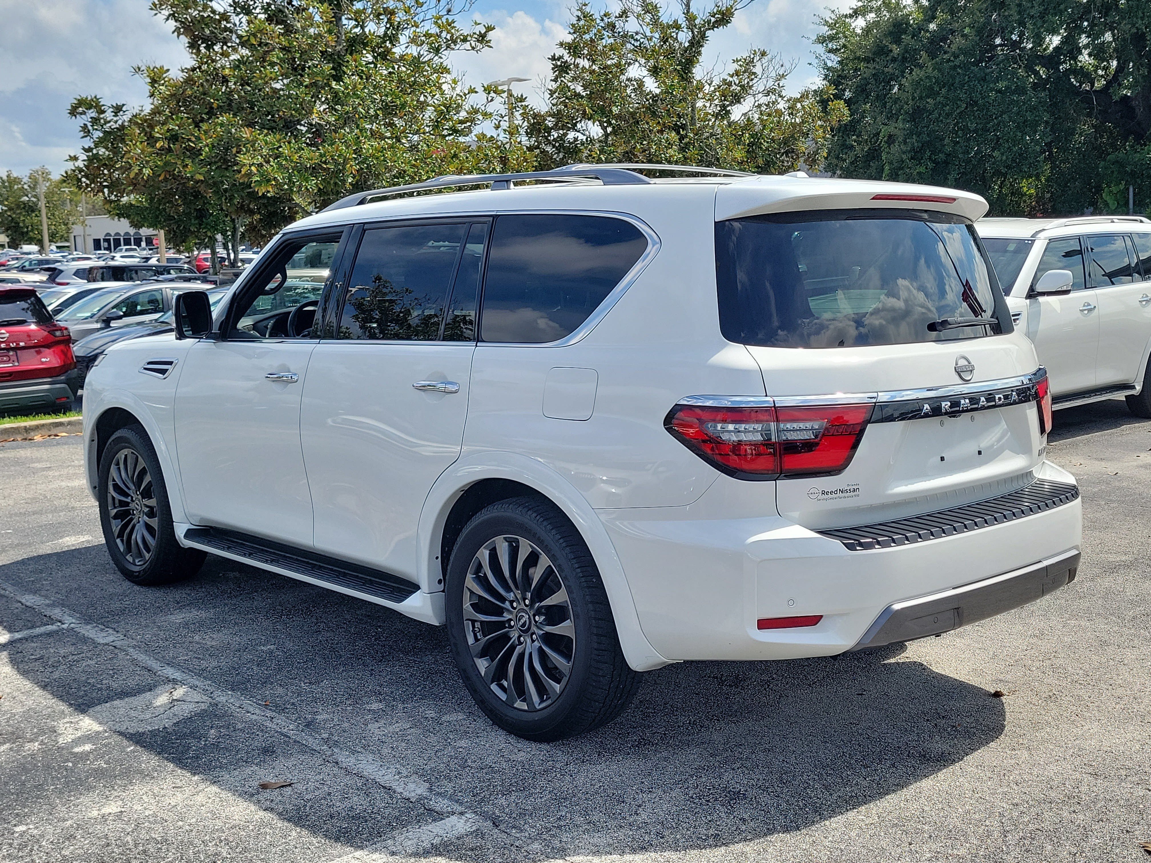 Certified 2023 Nissan Armada Platinum w/ Captain's Chairs Package RWD image 9