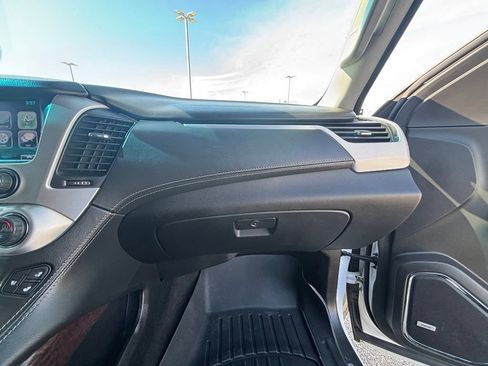 Used 2018 GMC Yukon SLT w/ Premium Edition AWD/4WD image 30