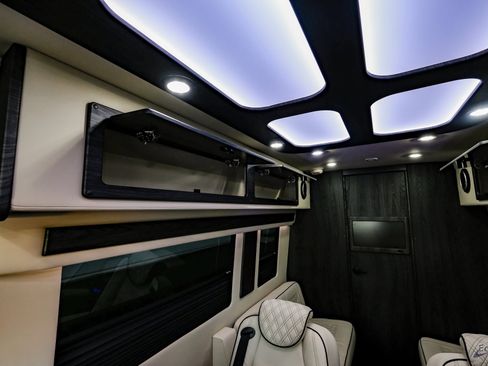 Used 2025 Mercedes-Benz Sprinter 3500 image 81