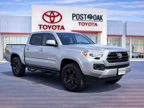 Used 2023 Toyota Tacoma SR image 1
