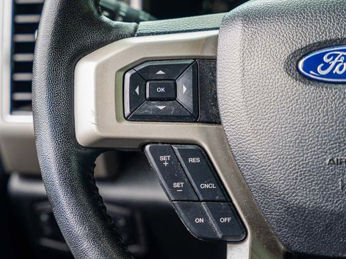 Certified 2019 Ford F150 Lariat image 25