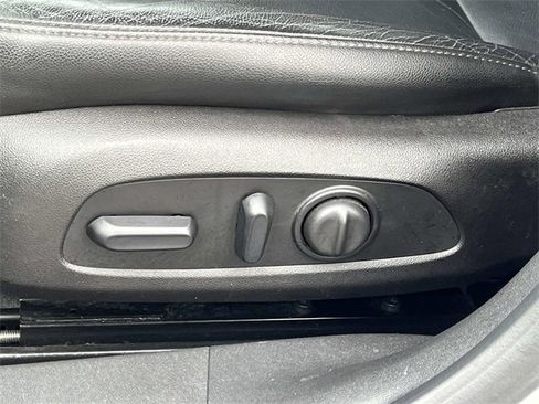 Used 2016 Chevrolet Malibu Hybrid w/ Leather Package image 22