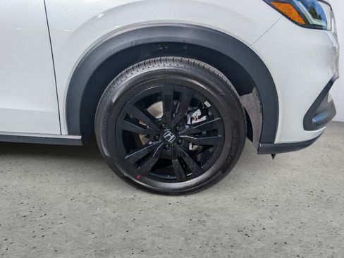 Certified 2026 Honda HR-V Sport image 9