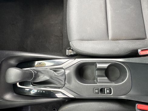 Used 2023 Toyota Corolla LE image 27