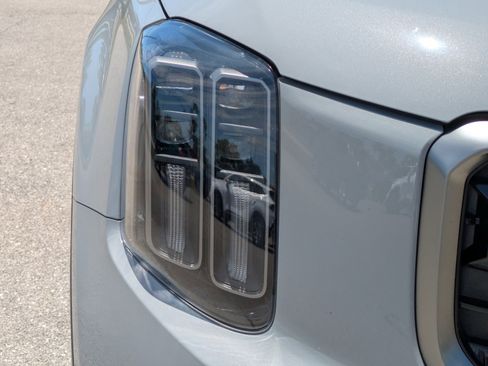 Certified 2023 Kia Telluride EX X-Line AWD/4WD image 8