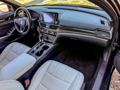 Used 2020 Honda Accord Sport image 10