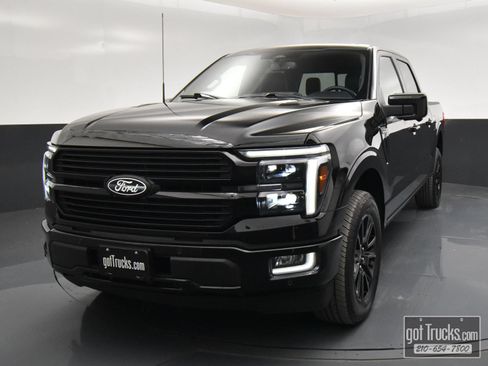 Used 2025 Ford F150 Platinum w/ FX4 Off-Road Package AWD/4WD image 52