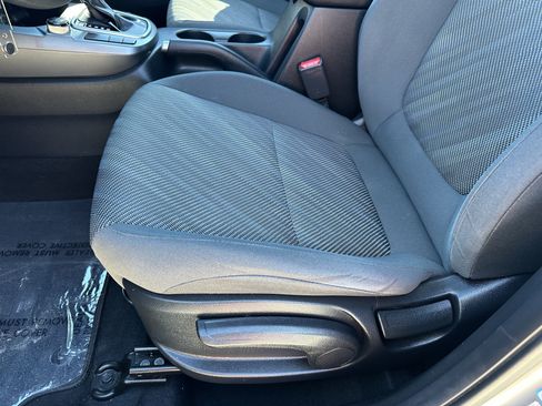 Certified 2023 Kia Seltos LX AWD/4WD image 17