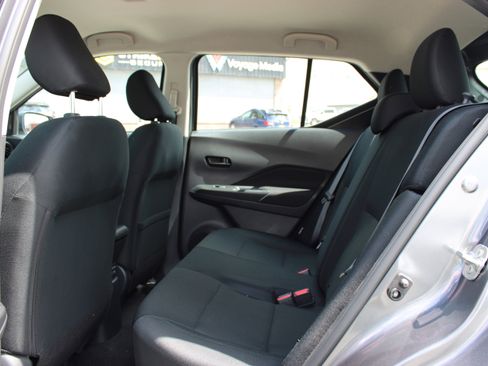 Used 2024 Nissan Kicks S FWD image 11