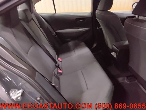Used 2025 Toyota Corolla LE image 15