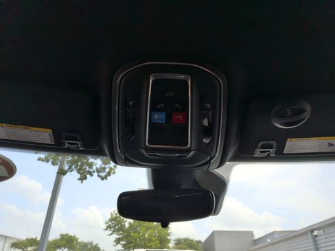 Used 2024 Jeep Grand Cherokee Altitude RWD image 25