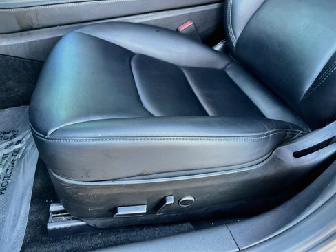 Used 2023 Tesla Model 3 Standard Range RWD image 18