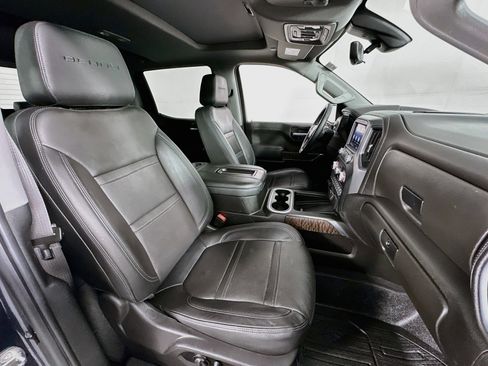 Used 2022 GMC Sierra 1500 Denali w/ Denali Premium Package AWD/4WD image 28
