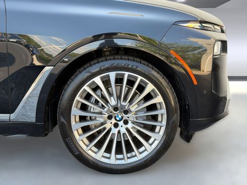 Certified 2025 BMW X7 xDrive40i AWD/4WD image 11