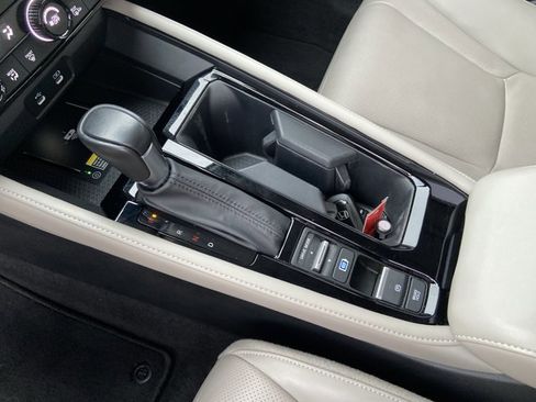 Used 2023 Honda Accord Touring image 41