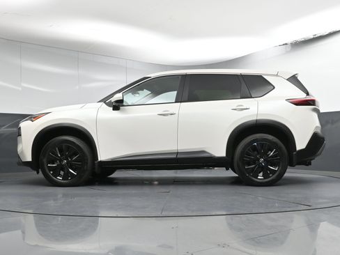 Certified 2023 Nissan Rogue SV image 29