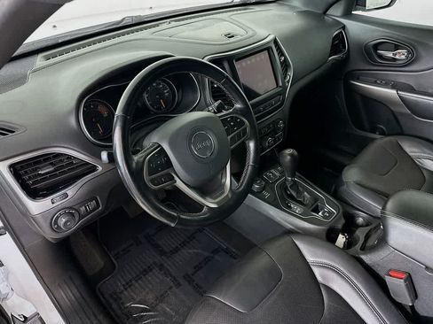 Used 2021 Jeep Cherokee Latitude Lux 80th Anniv w/ Quick Order Package 26U 80TH AWD/4WD image 2