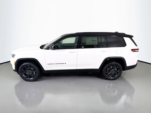 New 2025 Jeep Grand Cherokee L Limited image 4