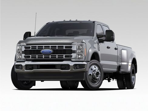 Used 2026 Ford F450 Platinum w/ FX4 Off-Road Package AWD/4WD image 4