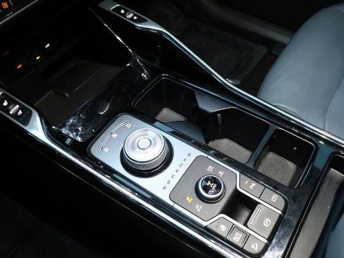 Used 2025 Kia Sorento SX Prestige image 26