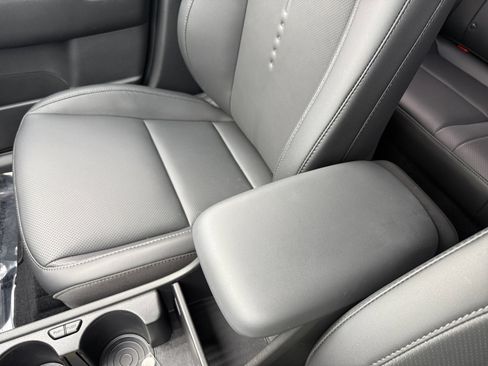 Certified 2025 Hyundai Kona Limited image 14