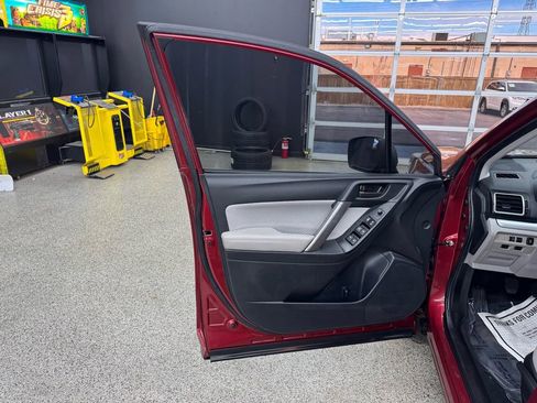 Used 2018 Subaru Forester 2.5i image 9