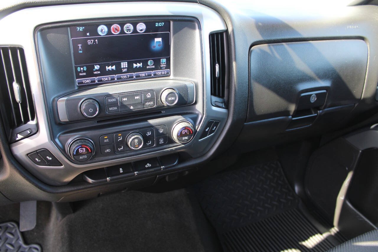 Used 2017 Chevrolet Silverado 1500 LT w/ All Star Edition AWD/4WD image 17