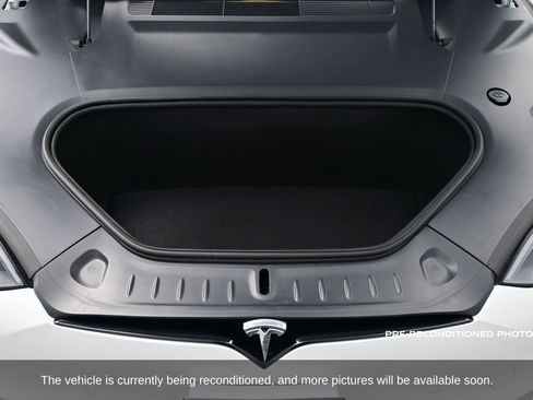 Used 2022 Tesla Model S image 40